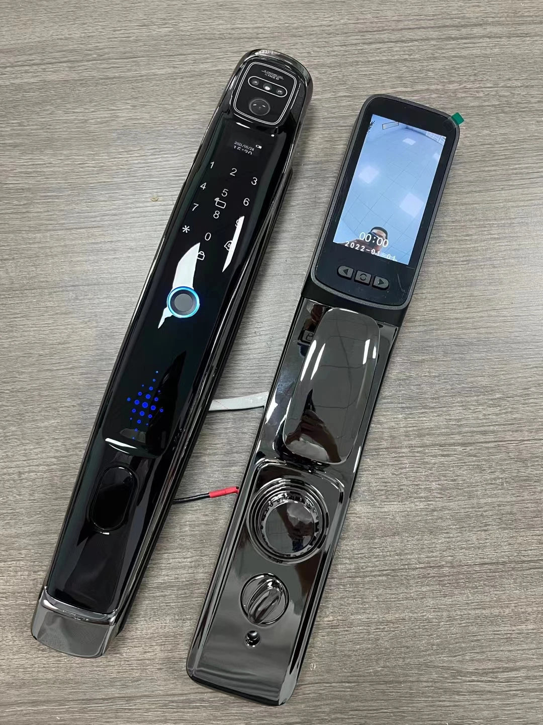 WiFi Tuya APP Face Recognition Smart Door Lock with Camera: